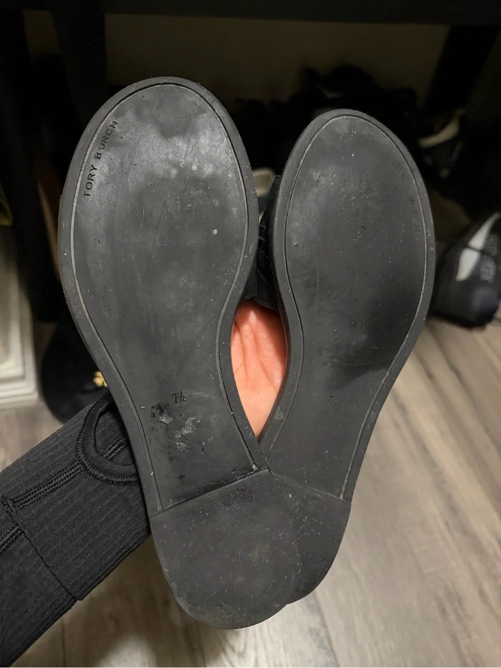 Tory Burch Black Leather eleanor Sandals with Gold Double-T Emblem 7.5